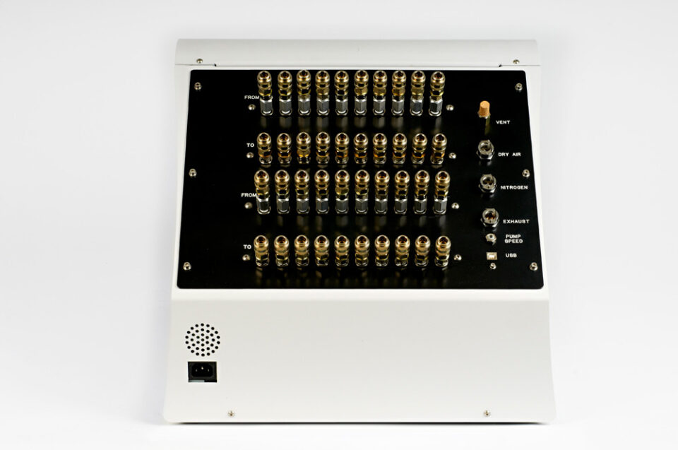 close up of a multipod controller unit